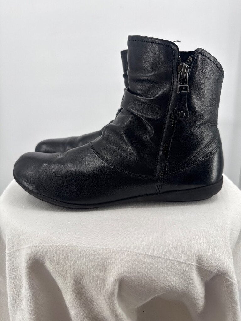women Josef Seibel Naly 24 / Faye 05 Ruched Leather Ankle Boot Black Shoes