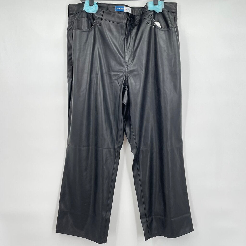 women Old Navy NWT High Rise Boot Cut Vegan Leather Black Pants 20
