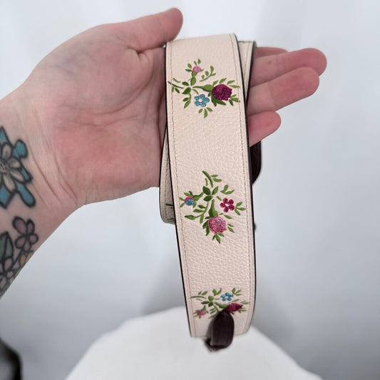 women Coach NWOT Novelty Guitar Strap Glitter Floral Cross Stitch Cream Purse