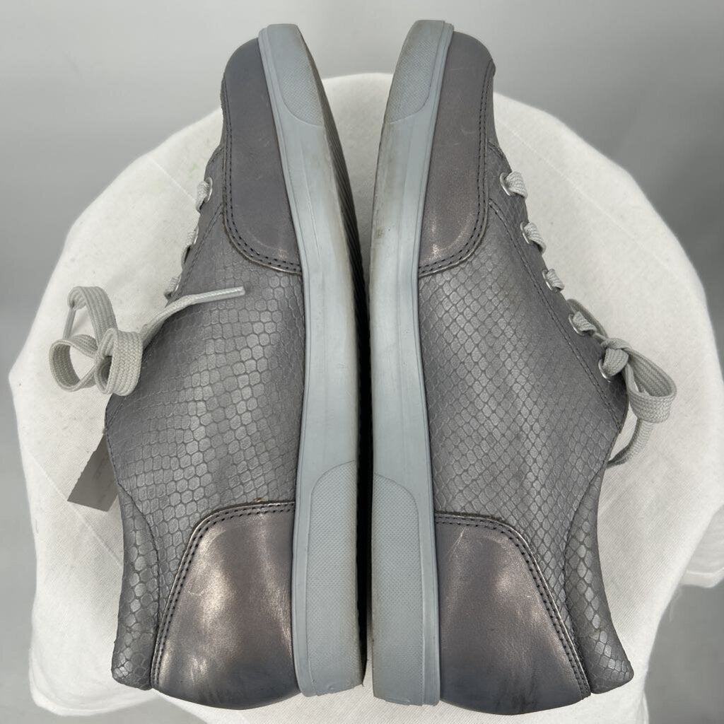 women Munro Gabbie Metallic Snakeskin Sneaker Silver Shoes 8.5