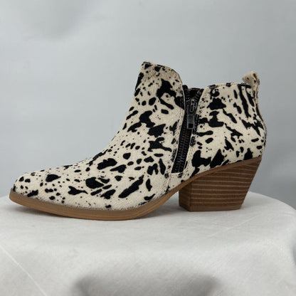 women Very Volatile NWOB Gracemont Haircalf Ankle Booties Black Brown White Shoes 7