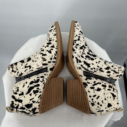 women Very Volatile NWOB Gracemont Haircalf Ankle Booties Black Brown White Shoes 7