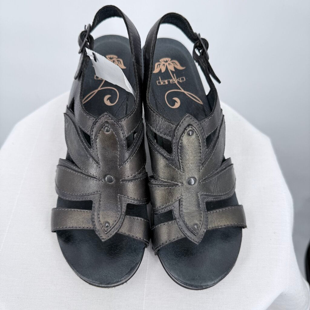 women Dansko Flower Shaped Leather Sandals Black Shoes 38/7.5
