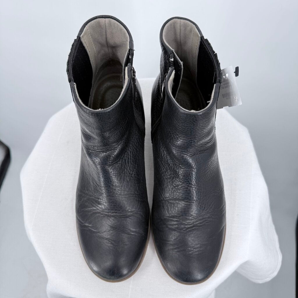 women Dansko Daisie Waterproof Leather Chelsea Boot Black Shoes 38/7.5