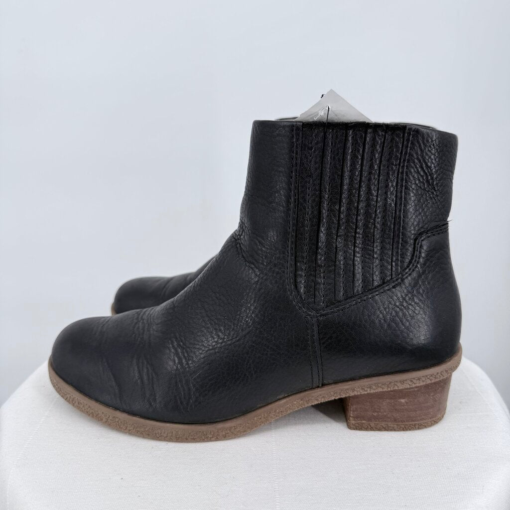 women Dansko Daisie Waterproof Leather Chelsea Boot Black Shoes 38/7.5