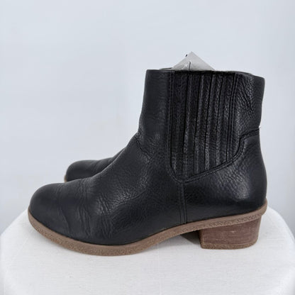 women Dansko Daisie Waterproof Leather Chelsea Boot Black Shoes 38/7.5