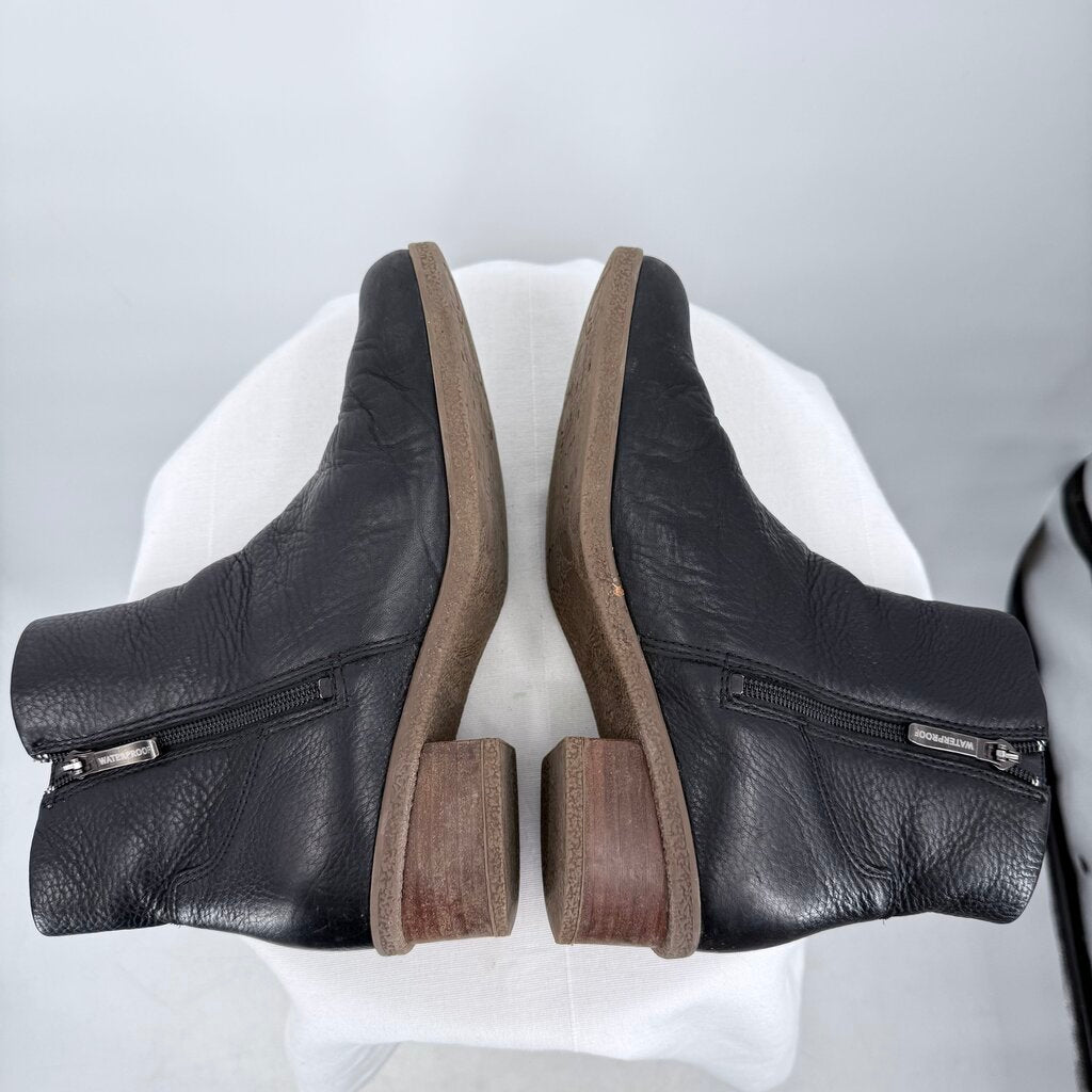 women Dansko Daisie Waterproof Leather Chelsea Boot Black Shoes 38/7.5