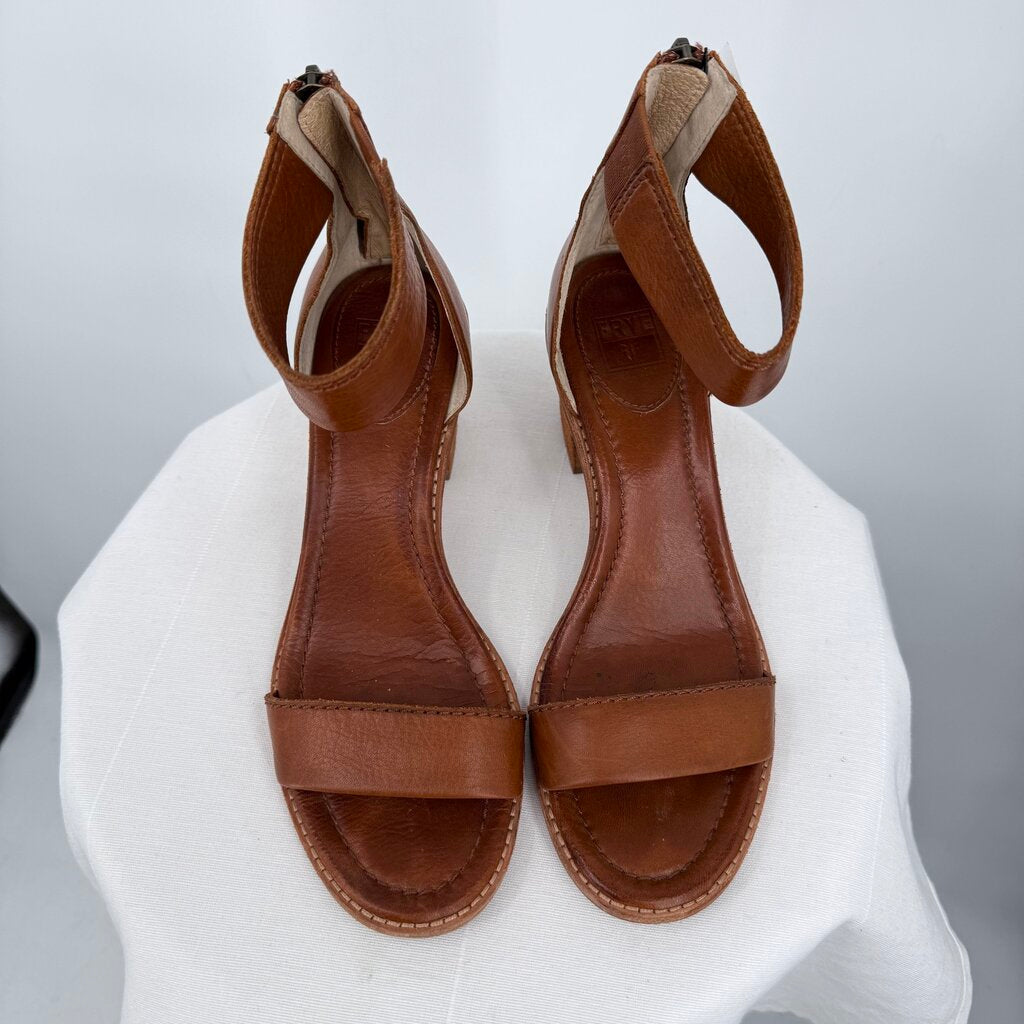 women Frye Brielle Back Zip Leather Sandal Cognac Brown Shoes 8.5