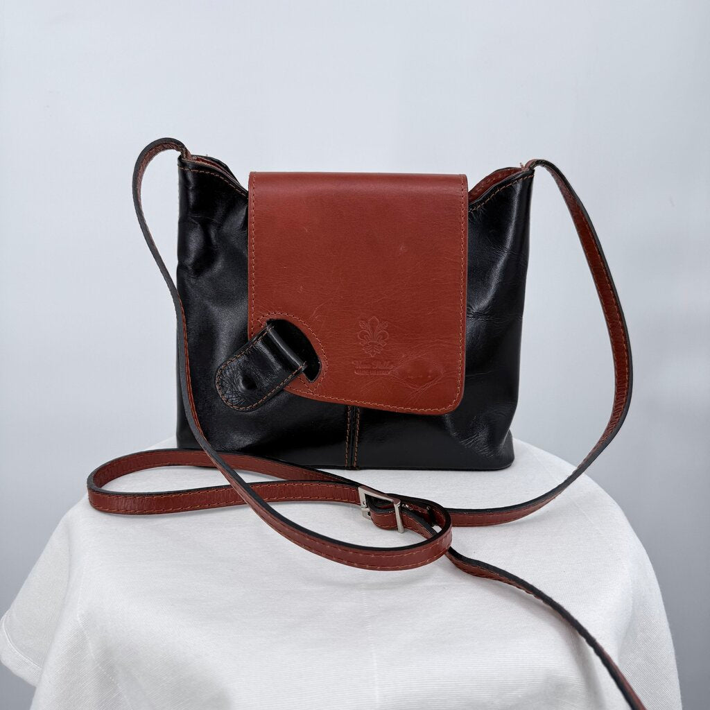 women Vera Pelle Two Tone Leather Crossbody Black Cognac Purse 9.75" x 8.25" x 2.5"
