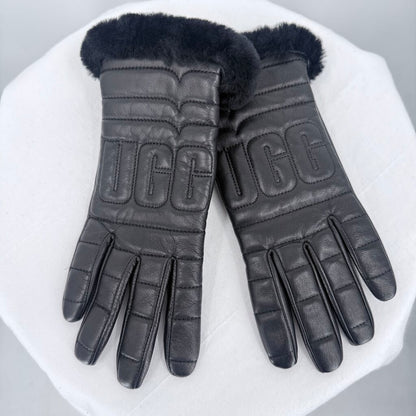 women Ugg NWT Leather Quilted Logo Tech Gloves Black Uncatagorized M