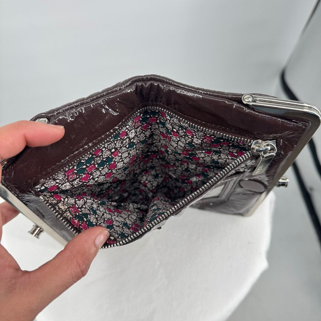 women Hobo Lauren Clutch Wallet in Crinkle Patent Chocolate Brown Purse 8.5Wx4.5Hx1D