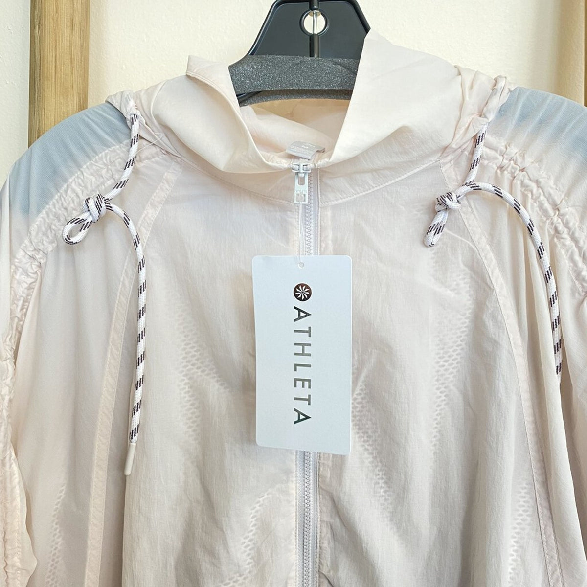 NWT Athleta Canopy Parachute Jacket Medium